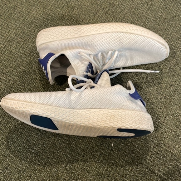 Adidas Pharrell Williams Tennis Hu off white runners (sz 5 1/2) - Picture 2 of 9